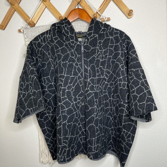 Diesel Giraffe Print Geometric Wool Zip-Up Poncho - Picture 1 of 7